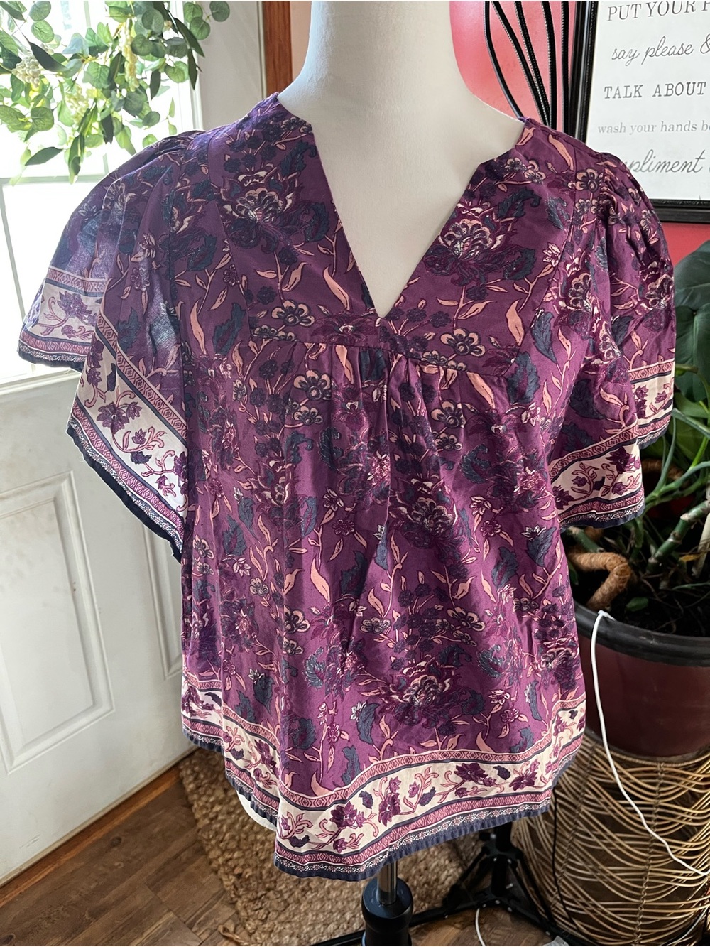 C&C California Plum Floral V-Neck Boho Blouse